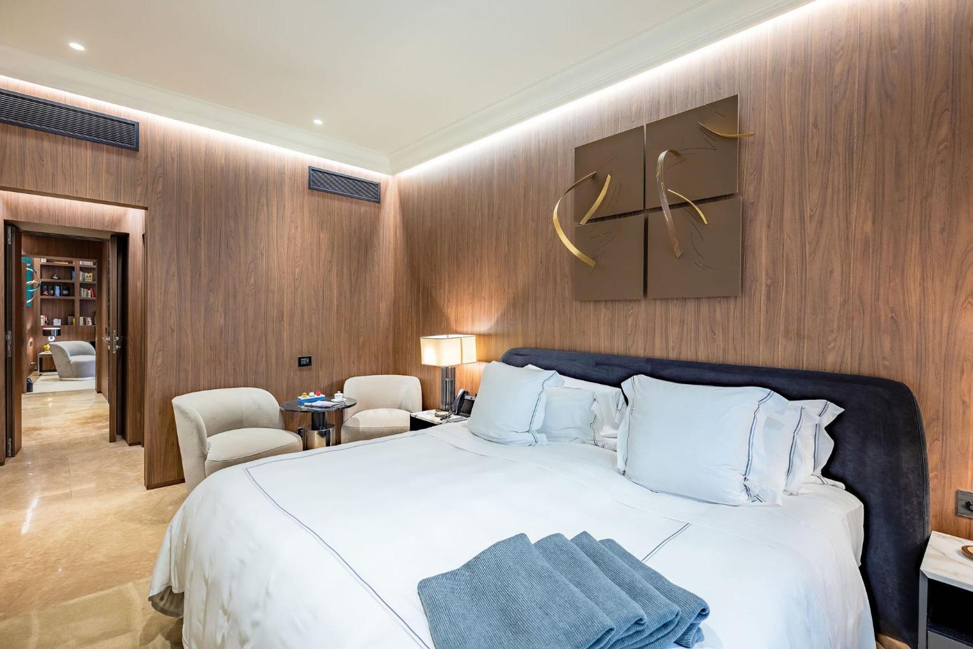 The First Dolce - Preferred & Hotel Rom